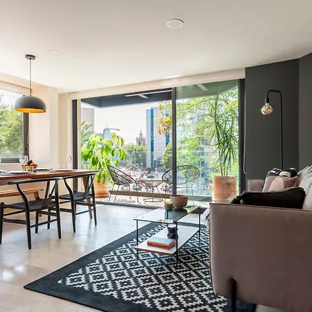 Radiant Apartment W/Blacony @ The Corner Condesa